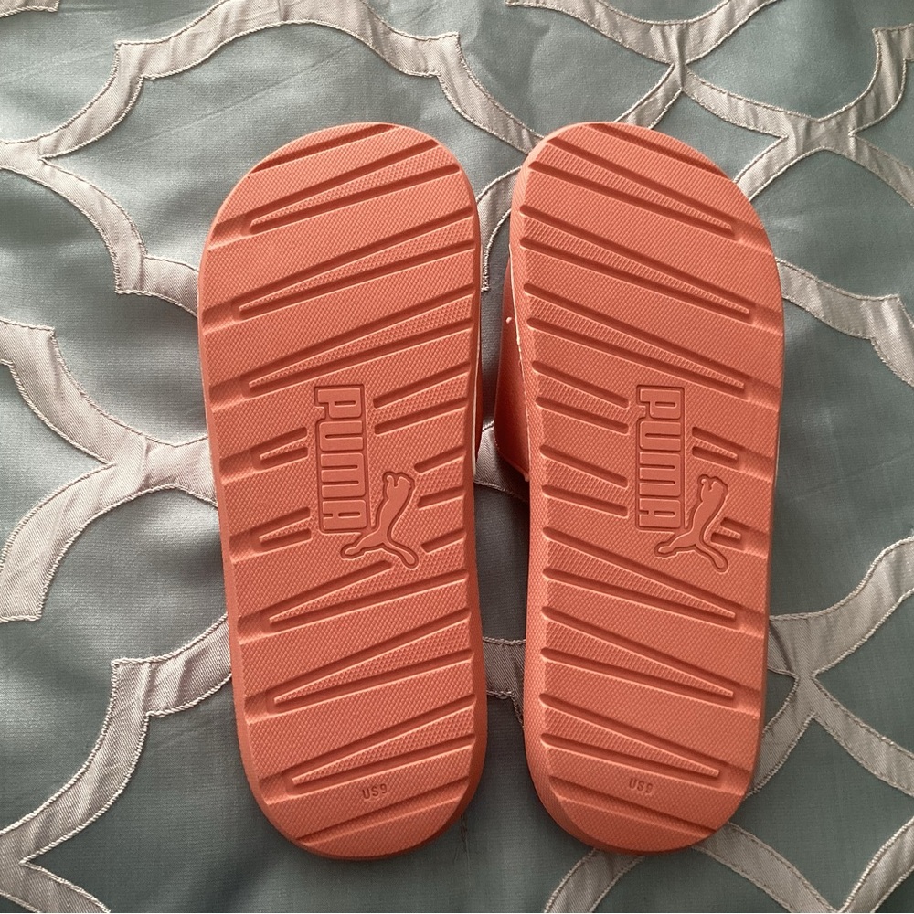 Puma Pink Slide Sandals With Textured Footbed View 3